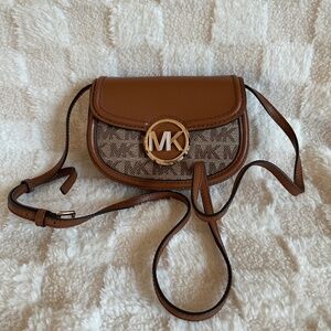 NWT! MK Michael Kors Fulton Leather Small Belt Bag Crossbody 35F9GFTN1J